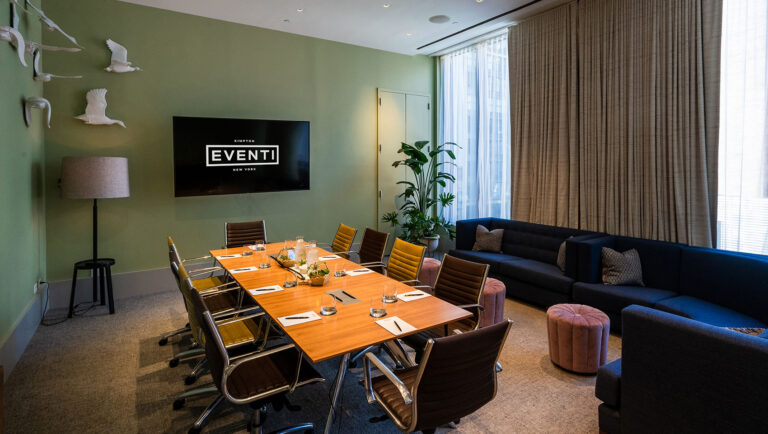 Hotel with Meeting Rooms: The Ideal Venue for Business Meetings and Corporate Events